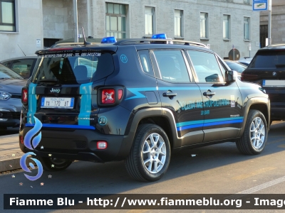 Jeep Renegade restyle 4xe
Polizia Metropolitana di Bari (BA)
(ex Polizia Provinciale)
Codice Automezzo: 11
POLIZIA LOCALE YA 170 AT
Parole chiave: Jeep Renegade_restyle_4xe POLIZIALOCALEYA170AT