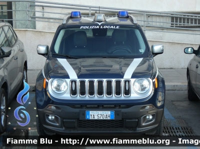 Jeep Renegade
Polizia Locale
Comune di Modugno (BA)
Allestimento DMC Custom Tailored
POLIZIA LOCALE YA 570 AH
Parole chiave: Jeep Renegade POLIZIALOCALEYA570AH