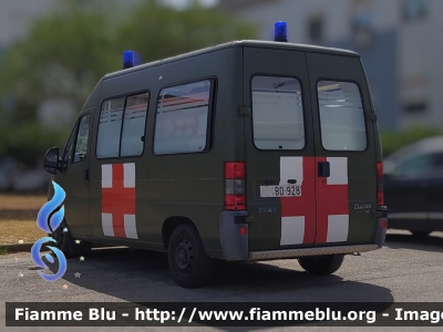 Fiat Ducato II serie
Esercito Italiano
Sanità Militare
EI BD 928
Parole chiave: Fiat Ducato_IIserie EIBD928 Ambulanza