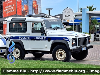 Land Rover Defender 90
Polizia Locale
Comune di Riccione (RN)
Codice Automezzo: 14
POLIZIA LOCALE YA 071 AG
Parole chiave: Land-Rover Defender_90 POLIZIALOCALEYA071AG