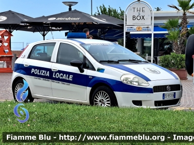 Fiat Grande Punto
Polizia Locale
Comune di Riccione (RN)
Codice Automezzo: 13
Parole chiave: Fiat Grande_Punto 