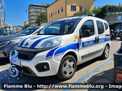 Fiat Qubo restyle
Polizia Locale
Comune di Cattolica (RN)
Codice Automezzo: 03
Parole chiave: Fiat Qubo_restyle