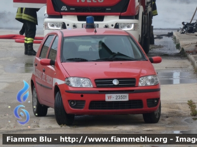 Fiat Punto III serie
Vigili del Fuoco
Comando Provinciale di Bari
Distaccamento Permanente di Molfetta
VF 23501
Parole chiave: Fiat Punto_IIIserie VF23501