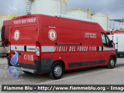 Fiat Ducato X250
Vigili del Fuoco
Comando Provinciale di Bari
Laboratorio A.R.A. Mobile
VF 26120
Parole chiave: Fiat Ducato_X250 VF26120