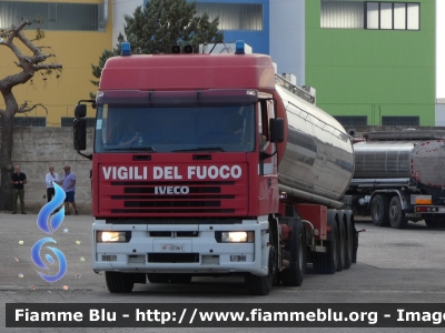 Iveco EuroStar 440E42
Vigili del Fuoco
Comando Provinciale di Bari
VF 22967
Parole chiave: Iveco EuroStar_440E42 VF22967