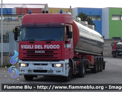 Iveco EuroStar 440E42
Vigili del Fuoco
Comando Provinciale di Bari
VF 22967
Parole chiave: Iveco EuroStar_440E42 VF22967