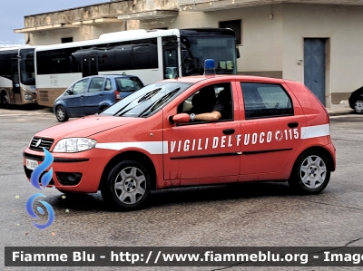 Fiat Punto III serie
Vigili del Fuoco
Comando Provinciale di Bari
Distaccamento Permanente di Molfetta
VF 23501
Parole chiave: Fiat Punto_IIIserie VF23501