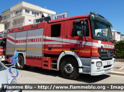 Mercedes-Benz Actros 1841 II serie
Vigili del Fuoco
Comando Provinciale di Barletta-Andria-Trani
AutoPompaSerbatoio
Allestimento Bai
VF 22598
Parole chiave: Mercedes-Benz Actros_1841_IIserie VF22598