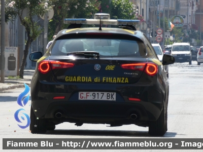 Alfa Romeo Nuova Giulietta restyle
Guardia di Finanza
Allestimento NCT Nuova Carrozzeria Torinese
Decorazione Grafica Artlantis
GdiF 917 BK
Parole chiave: Alfa-Romeo Nuova Giulietta_restyle GdiF917BK