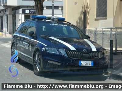 Skoda Octavia Wagon 4x4 V serie
Polizia Locale
Comune di Trani (BT)
Codice Automezzo: 13
POLIZIA LOCALE YA 518 AH
Parole chiave: Skoda Octavia_Wagon_4x4_Vserie POLIZIALOCALEYA518AH