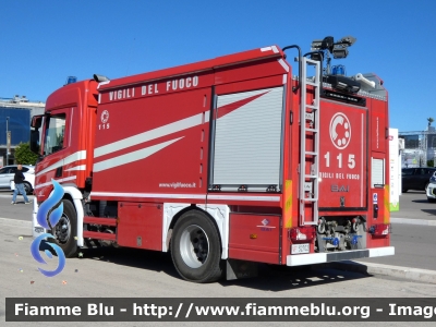 Scania P370 III serie
Vigili del Fuoco
Comando Provinciale di Bari
AutoBottePompa Allestimento Bai
VF 32702
Parole chiave: Scania P370_IIIserie VF32702 FieraDelLevante2024