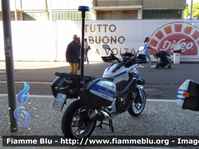 Honda NC750X DCT
Polizia Locale
Comune di Bari
Allestimento Bertazzoni
Codice Moto: 48
POLIZIA LOCALE YA 00218
Parole chiave: Honda NC750X_DCT POLIZIALOCALEYA00218 FieraDelLevante2024