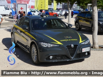 Alfa Romeo Nuova Giulia
Guardia di Finanza
Allestimento FCA
Decorazione Grafica Artlantis
GdiF 245 BQ
Parole chiave: Alfa-Romeo Nuova Giulia GdiF245BQ FieraDelLevante2024