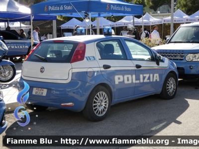 Fiat Punto VI serie
Polizia di Stato
Allestimento NCT Nuova Carrozzeria Torinese
Decorazione Grafica Artlantis
POLIZIA N5338
Parole chiave: Fiat Punto_VIserie POLIZIAN5338 FieraDelLevante2024