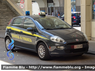 Fiat Punto VI serie
Guardia Di Finanza
GdiF 312 BM
Parole chiave: Fiat Punto_VIserie GdiF312BM