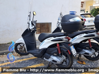 Piaggio Liberty 150
Polizia Municipale
Comune di Casamicciola Terme (NA)
Parole chiave: Piaggio Liberty_150