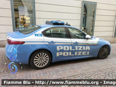 Alfa-Romeo Nuova Giulia
Polizia di Stato
Squadra Volante - Questura di Bolzano
Allestimento FCA
POLIZIA M7318
Parole chiave: Alfa-Romeo Nuova_Giulia POLIZIA M7318