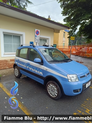 Fiat Nuova Panda 4x4 Climbing I Serie 
Polizia di Stato
Polizia Ferroviaria 
Commissariato di Merano
POLIZIA H3076
Parole chiave: Fiat_Panda Polizia_di_Stato Polizia_Ferroviaria 