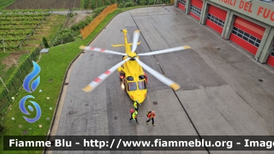 Agusta Westland AW139
Vigili del Fuoco
Corpo Permanente di Trento
Nucleo Elicotteri
I-TNDD
Parole chiave: Agusta-Westland AW139 I-TNDD