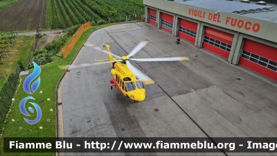 Agusta Westland AW139
Vigili del Fuoco
Corpo Permanente di Trento
Nucleo Elicotteri
I-TNDD
Parole chiave: Agusta-Westland AW139 I-TNDD