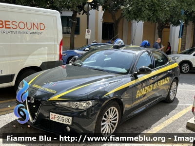 Alfa Romeo Nuova Giulia
Guardia di Finanza
Allestimento FCA
Decorazione Grafica Artlantis
GdiF 396 BQ
Parole chiave: Alfa_Romeo_Nuova_Giulia