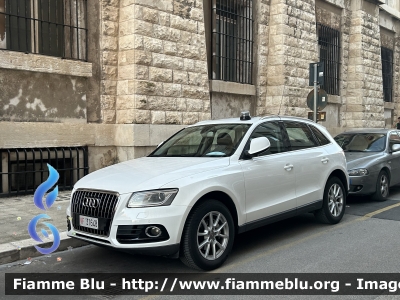 Audi Q5
Vigili del fuoco 
Comando provinciale di Bari
Veicolo acquistato da confisca
VF 31648
Parole chiave: Audi Q5 VF31648