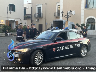 Alfa-Romeo Nuova Giulia
Carabinieri
Nucleo Operativo Radiomobile
CC EE 209
Parole chiave: Alfa-Romeo Nuova_Giulia CCEE209