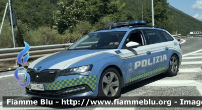 Skoda Superb Wagon III serie restyle
Polizia di stato
Polizia stradale
POLIZIA M6644
Parole chiave: Skoda Superb_Wagon_IIIserie_restyle POLIZIAM6644