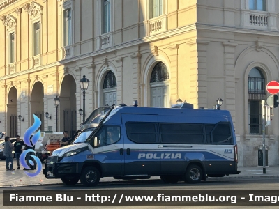 Iveco Daily VI serie
Polizia di stato
Reparto Mobile
Allestimento sperotto
Parole chiave: Iveco Daily_VIserie