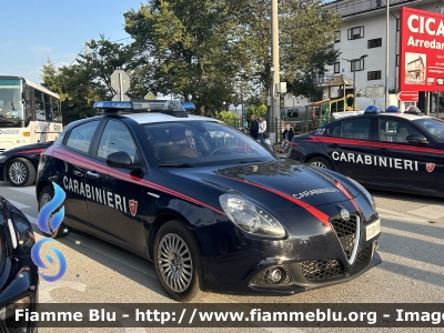 Alfa Romeo Nuova Giulietta restyle
Carabinieri
Nucleo Operativo Radiomobile
Allestimento NCT
Decorazione Grafica Artlantis
CC DV 985
Parole chiave: Alfa_Romeo_Nuova_Giulietta_Restyle