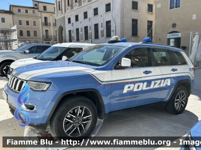 Jeep Grand Cherokee IV serie restyle
Polizia di stato 
Allestimento FCA
Parole chiave: Jeep_Grand_Cherokee