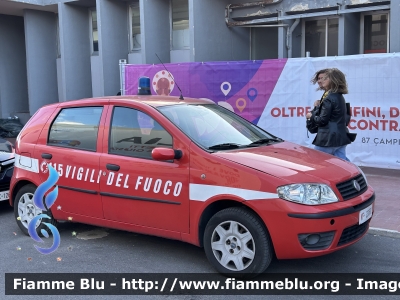 Fiat Punto III serie
Vigili del fuoco 
Comando provinciale di Bari
VF 23501
Parole chiave: Fiat_Punto VF23501