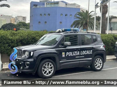 Jeep Renegade 4xe
Polizia Locale
Comune di Bisceglie (BT)
Codice Automezzo: 01
Parole chiave: Jeep_Renegade