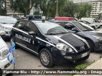 Fiat Grande Punto
Polizia locale 
Comune di Grottaglie (TA)
POLIZIA LOCALE YA035AJ

Parole chiave: Fiat_Grande_punto POLIZIALOCALEYA035AJ