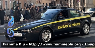 Alfa-Romeo 159
Guardia di finanza 
Gdif 947 BG
Parole chiave: Alfa-Romeo 159