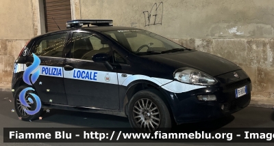 Fiat Grande Punto
Polizia Locale Santeramo in Colle (BA)
Parole chiave: Fiat Grande_Punto