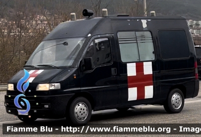 Fiat Ducato II serie
Carabinieri
Servizio Sanitario
CC AJ 633
Parole chiave: Fiat Ducato_IIserie CCAJ633