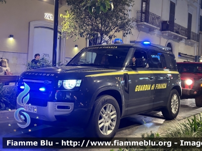 Land-Rover Defender 110 II serie
Guardia di finanza
GdiF 547 BQ
Parole chiave: Land-Rover Defender_110_IIserie GdiF547BQ