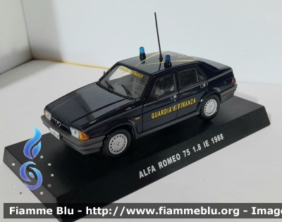 Alfa Romeo 75 1.8 IE Guardia di Finanza
