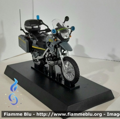 Bmw F 650 GS
Guardia di Finanza
Modello in scala 1:24
Parole chiave: Bmw_F_650_GS