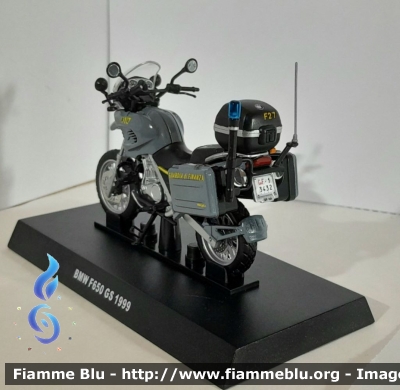 Bmw F 650 GS
Guardia di Finanza
Modello in scala 1:24
Parole chiave: Bmw_F_650_GS