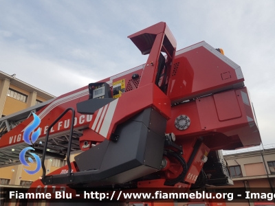 Man TGM 18.320 III serie
Vigili del Fuoco
Comando Provinciale di Milano
Autoscala articolata L42A-XS da 42 metri
Allestimento BAI - Metz
VF 30057
Parole chiave: Man TGM_18.320_IIIserie VF30057